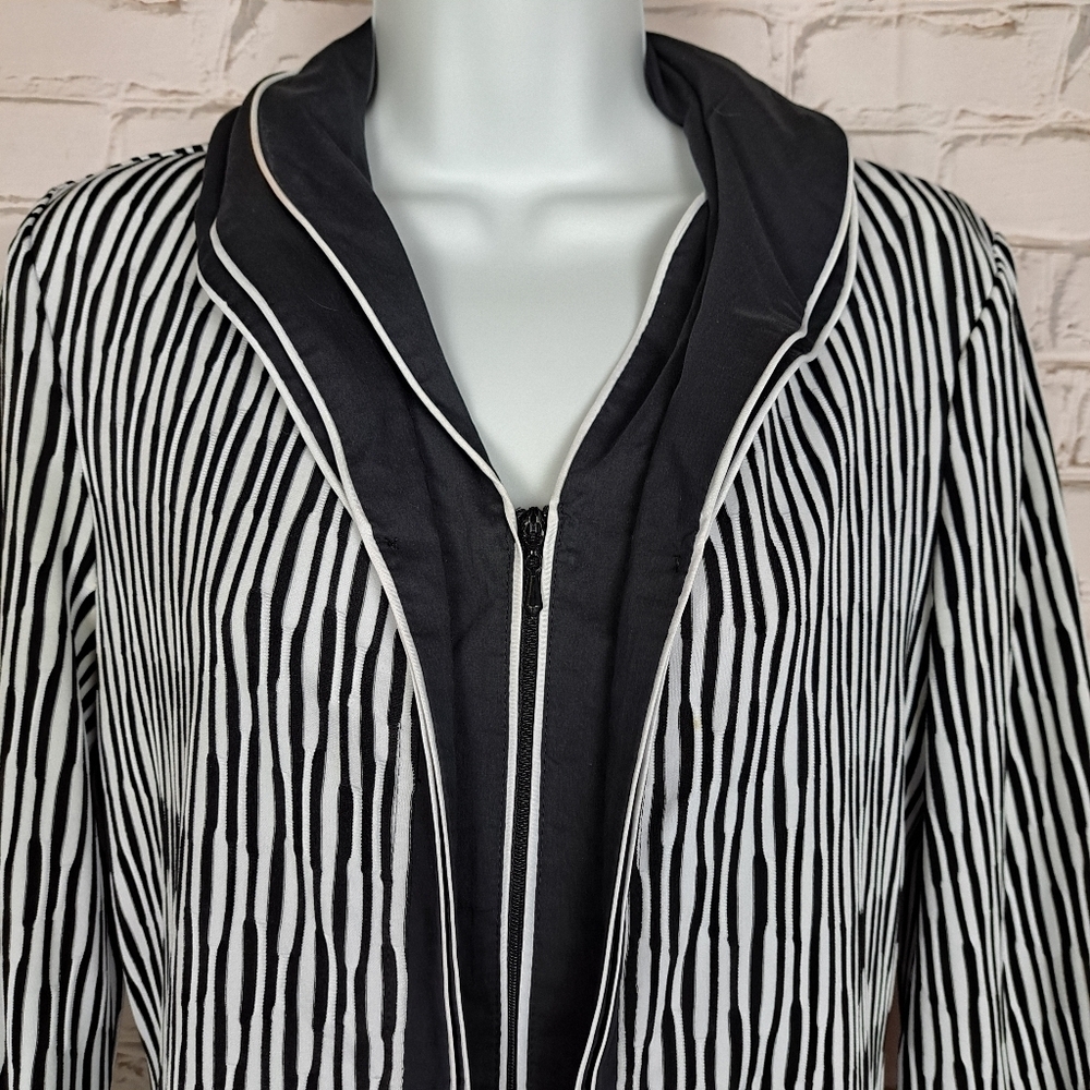 Joseph Ribkoff Striped Zipper front light Jacket - Picture 2 of 8